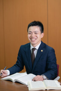 金井佑介弁護士